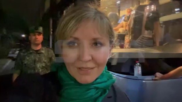 İrandan təxliyə olunan rusiyalı alim: “Qonaqpərvər Azərbaycandayam” – VİDEO