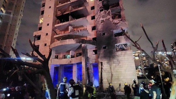 İran İsrailə zərbə endirdi: Üç ölü, onlarla yaralı var - VİDEO