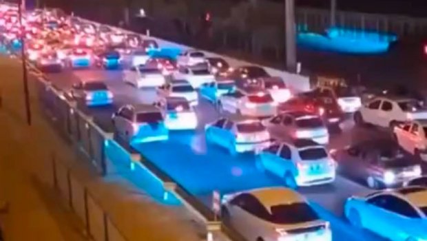 Tehran sakinləri avtomobilləri ilə şəhəri tərk edirlər – ANBAAN VİDEO
