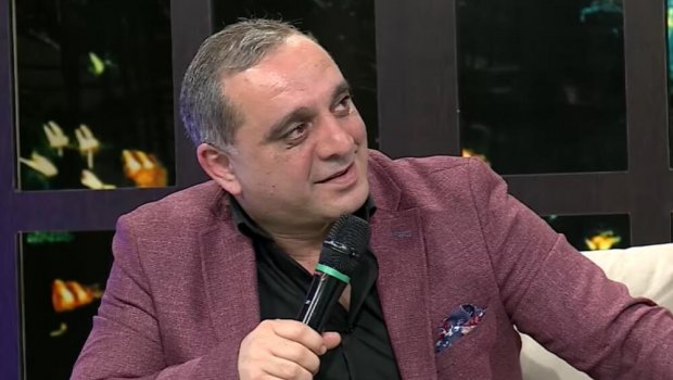 "Oğlumun yanında dəfn etdim"