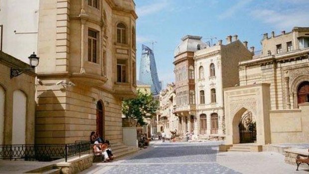 İçərişəhərdəki tarixi otel satışa çıxarıldı – FOTO