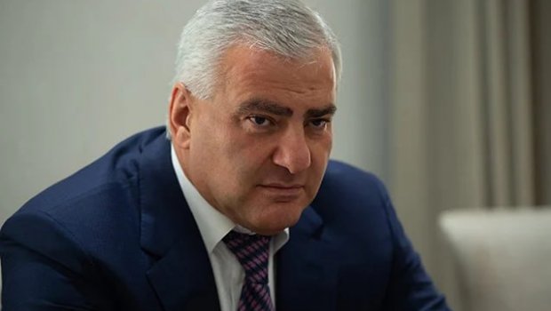 İrəvanda saxlanılan rusiyalı iş adamını Azərbaycan 2021-ci ildə axtarışa vermişdi