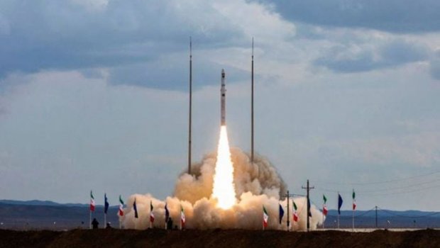 İran İsrailə “Seccil” uzaqmənzilli ballistik raketi atıb - VİDEO