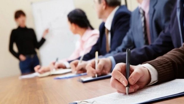 Dövlət qulluğuna qəbul imtahanı keçiriləcək – BU TARİXDƏ