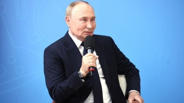 Putin ilk dəfə qız nəvəsindən DANIŞDI: "Çinli müəllimi var"