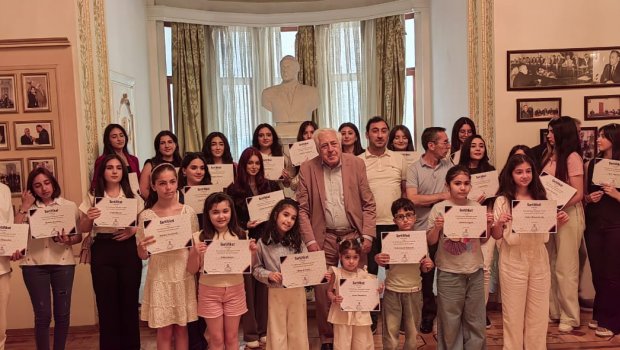 AYB-də könüllülərə sertifikatlar təqdim edildi - FOTO