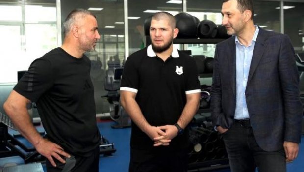 UFC ulduzlarının “Qarabağ” ziyarətindən FOTOLAR