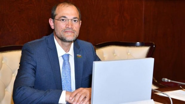 Razi Nurullayev: “Heç kimə qaz pulsuz çəkilmir”