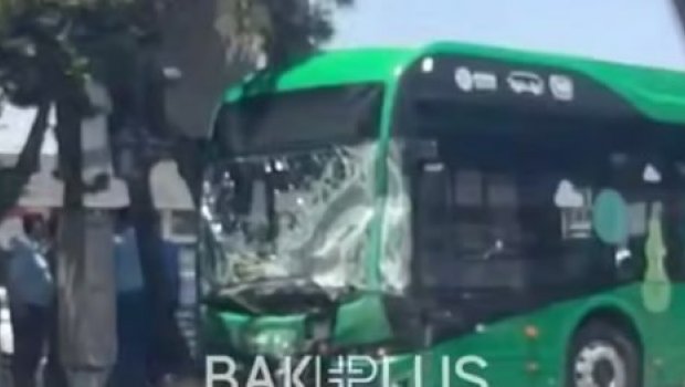 “Bakubus” avtobusu QƏZAYA DÜŞDÜ – Yaralılar VAR – VİDEO