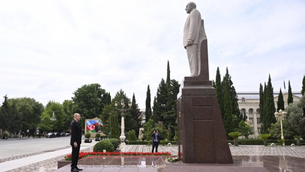 İlham Əliyev Yevlax şəhərinə getdi