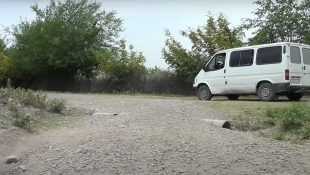 Qəbələnin bu kəndində sakinlər yolsuzluqdan əziyyət çəkir – FOTO