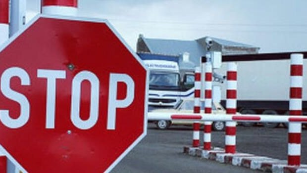 Daha iki ölkə arasında gərginlik: Sərhədlər bağlandı