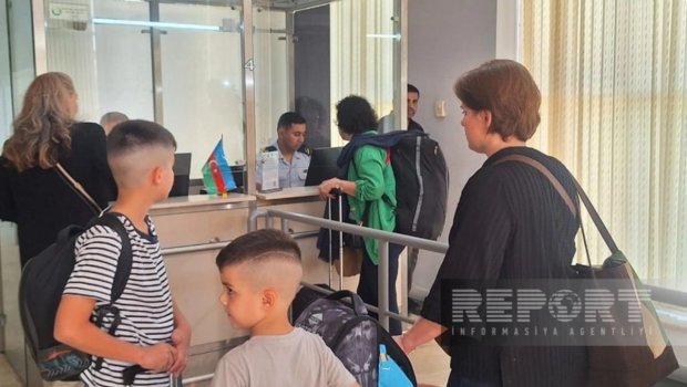 Rusiyanın İrandakı səfirliyinin əməkdaşları Azərbaycana təxliyə olundu - FOTO