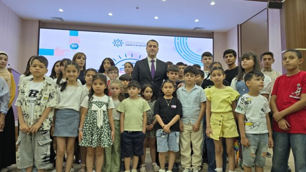 Şəkərli diabetdən əziyyət çəkən uşaqlara pulsuz qlükoz sensor cihazları təqdim olundu - FOTO