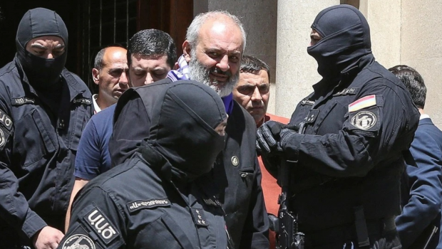 İrəvan məhkəməsi arxiyepiskop Qalstanyanı həbs etdi