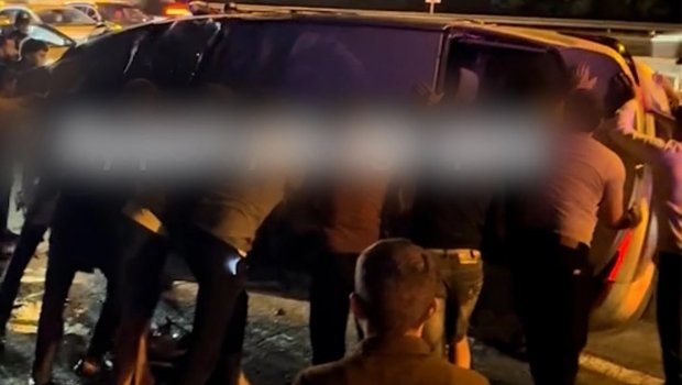 Aeroport yolunda maşın aşdı: ÖLƏN VƏ YARALANANLAR VAR - VİDEO
