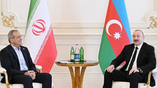 İlham Əliyev Məsud Pezeşkianı Azərbaycana dəvət etdi