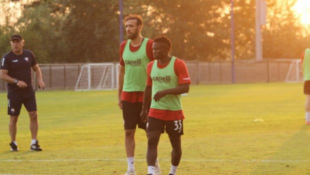 “Qəbələ” bu futbolçu ilə yollarını ayırdı
