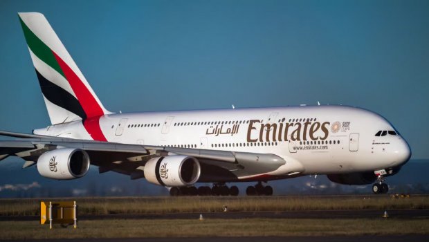 “Emirates” Tehrana uçuşlara qoyulan qadağanı UZATDI
