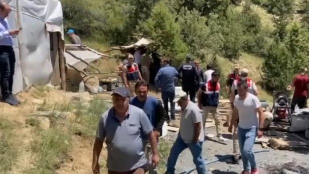 Türkiyədə daş karxanasında UÇQUN - Ölənlər var