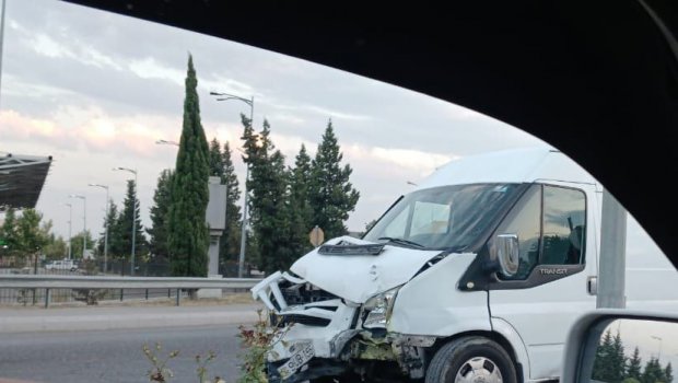 Yevlaxda ağır qəza: Yük avtomobili beton dirəyə çırpıldı - FOTO