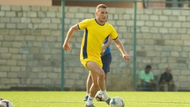“Kəpəz” daha bir futbolçu ilə VİDALAŞDI