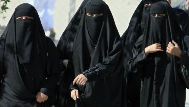 Qazaxıstanda ictimai yerlərdə niqab taxmaq QADAĞAN EDİLDİ