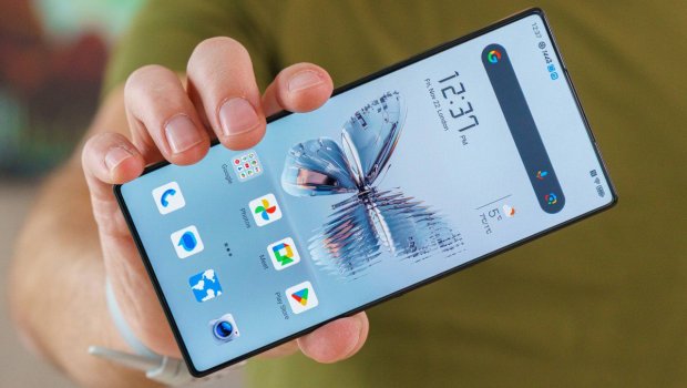 Dünyanın ən güclü smartfonlarının reytinqi açıqlandı