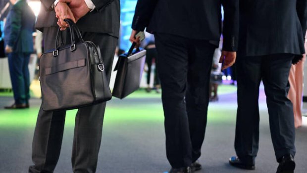 Azərbaycanda vəzifəli şəxslər 77 min manat rüşvət alıb - TƏFƏRRÜAT