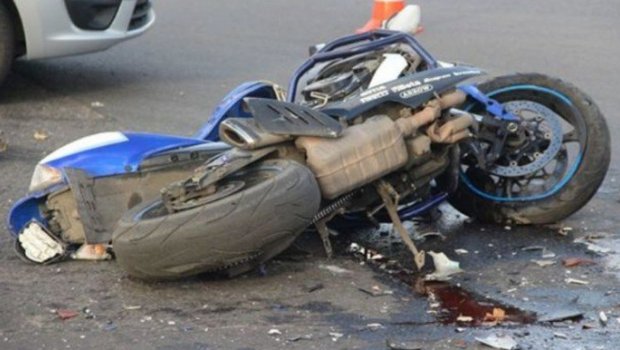 Sumqayıtda motosiklet sürücüsü iki piyadanı VURDU