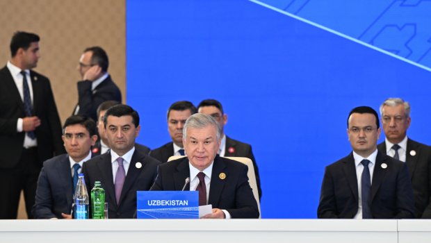 Şavkat Mirziyoyevdən TƏKLİF: “İlham Əliyev İƏT-in 17-ci Zirvə görüşünün sədri seçilsin”