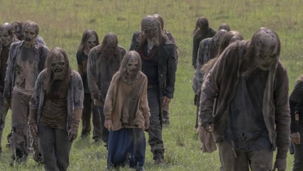 Yeni DƏB – Şəhərə “zombi”lər GƏLƏCƏK – FOTO