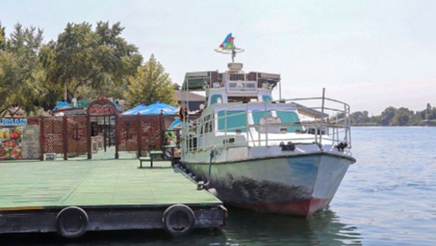 Mingəçevirdə kater gəmi ilə toqquşdu, yaralılar var