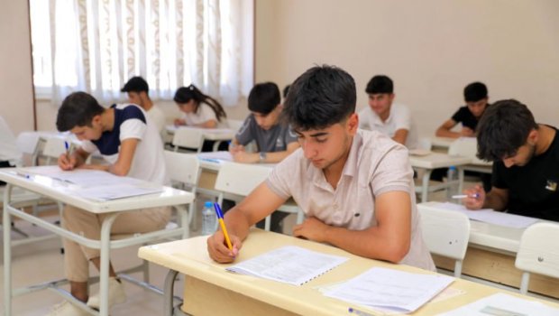 Bu gün ali təhsil məktəblərinə qəbul imtahanı keçirildi