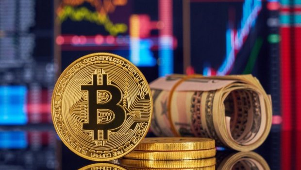 “Bitcoin”in qiymətində TARİXİ REKORD - FOTO