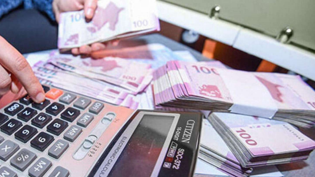 Azərbaycanda bu şəxslərin maaşı 3743 manat oldu