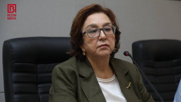 “Yüksək nəticə göstərən abituriyentlərin böyük əksəriyyətinin valideynlərindən biri müəllimdir” – DİM sədri