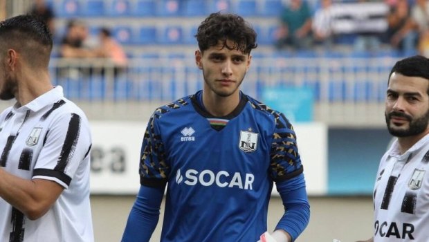 Azərbaycanlı futbolçunun Rumıniya klubuna keçidi alınmadı