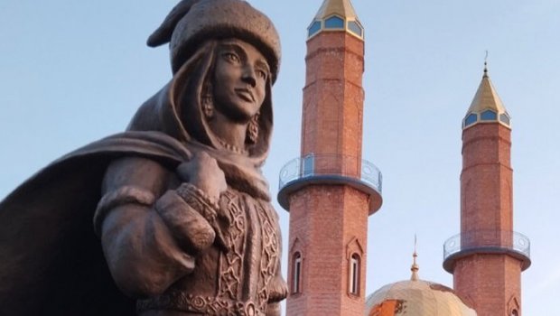 Sibirdə rusların gəlişinə qarşı mübarizə aparan qadının abidəsi UCALDILACAQ