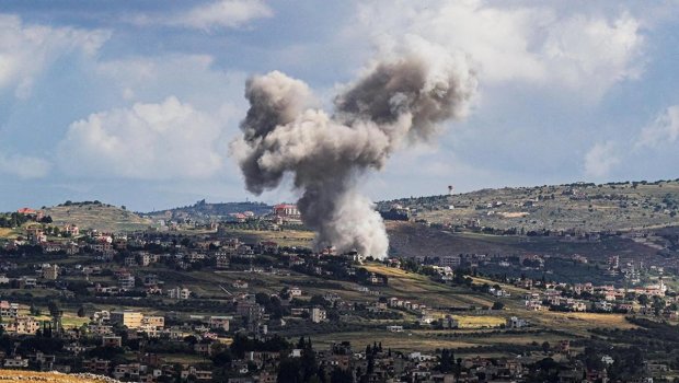 İsrail ordusu "Hizbullah"ın düşərgəsini bombaladı