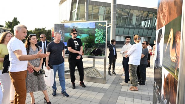 Leyla Əliyeva təbiətin mühafizəsinin 100 illiyinə həsr olunmuş fotosərginin AÇILIŞINDA - FOTO