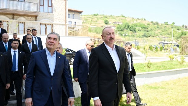 İlham Əliyev və Qurbanqulu Berdiməhəmmədov Şuşada – FOTO
