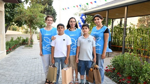 Leyla Əliyeva yenilənən növbəti həyətin AÇILIŞINDA - FOTO