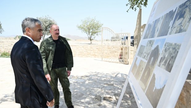 İlham Əliyev Ağdamda tarixi məscidin binasının açılışında – FOTO