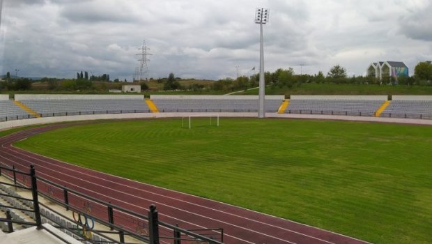 Bölgə klubları ev oyunlarını bu stadionlarda KEÇİRƏCƏK