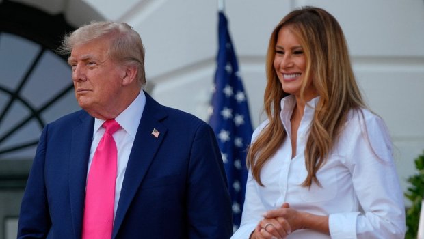 Tramp və Melaniya özlərini yeni evlənənlər kimi aparır - FOTO
