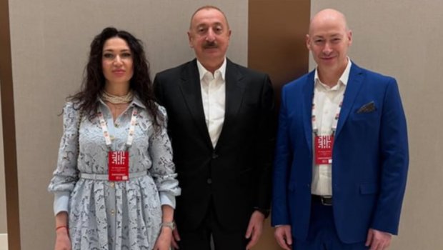 Ukraynalı jurnalist İlham Əliyevlə FOTOLARINI paylaşaraq təşəkkür etdi