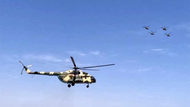Hərbi helikopterlərimiz havaya qalxdı – FOTO/VİDEO