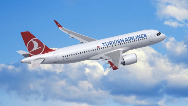 İstanbuldan havaya qalxan təyyarə Antalyaya TƏCİLİ ENİŞ etdi – VİDEO