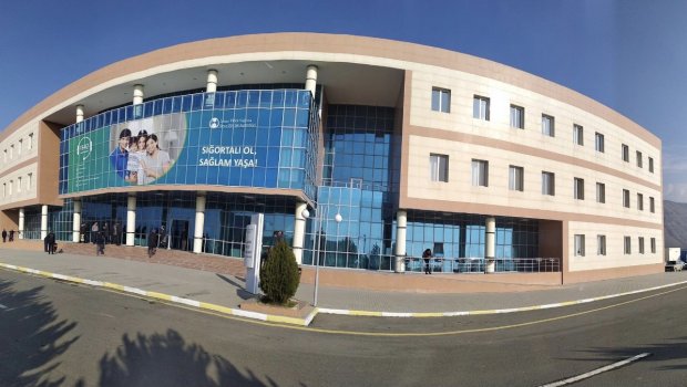 Şəkidə DƏHŞƏT: Bir həmkəndlisini öldürdü, digərini yaraladı - FOTO